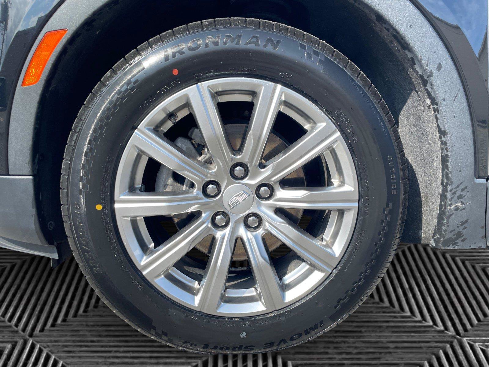 Used 2022 Cadillac XT4 Premium Luxury w/ Safety Alert Package FWD image 14