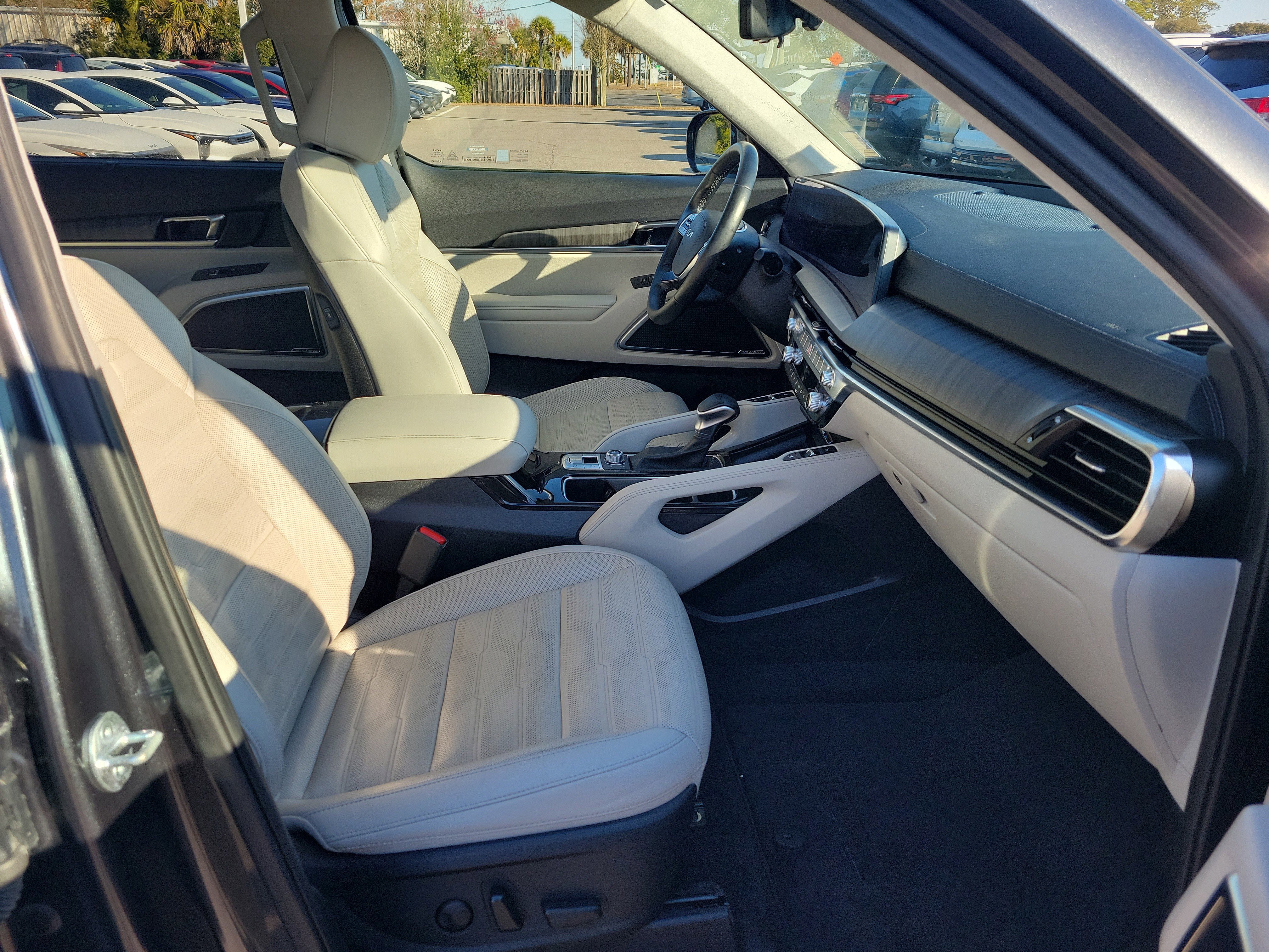 Used 2024 Kia Telluride SX Prestige image 7