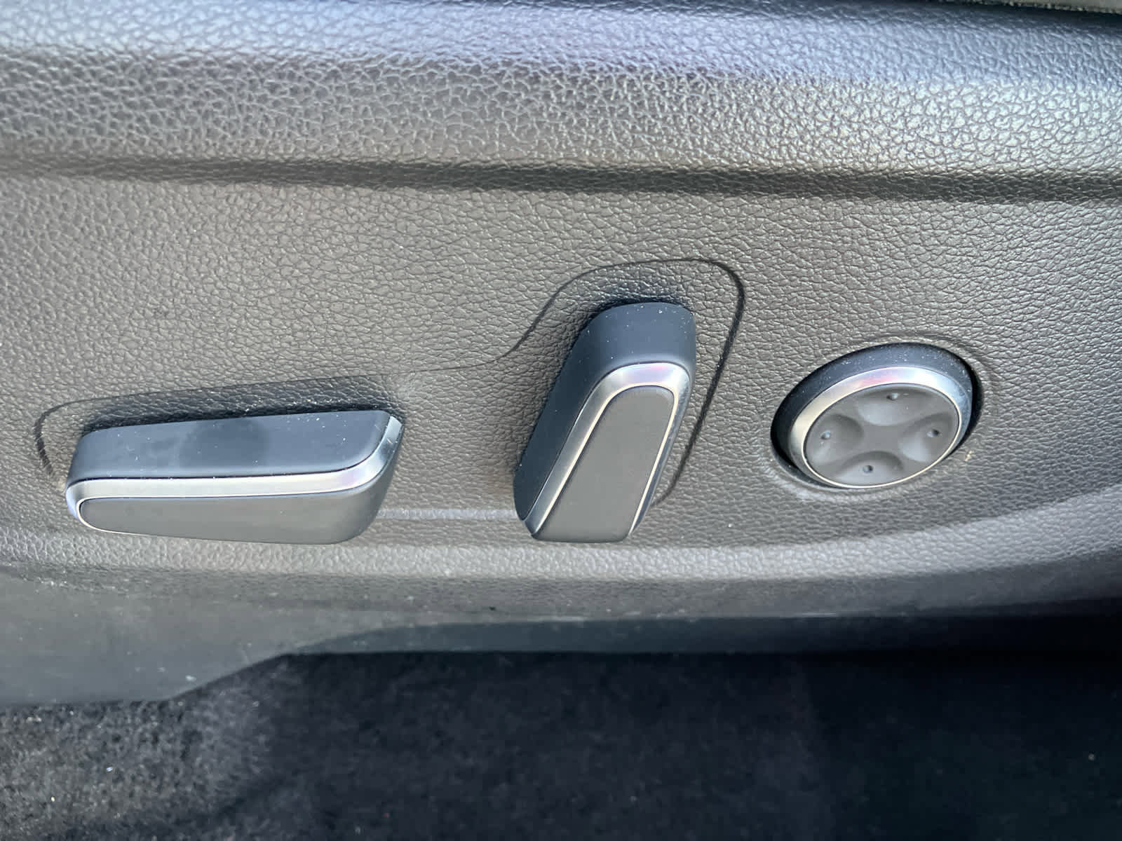 Used 2024 Hyundai Palisade SEL image 11