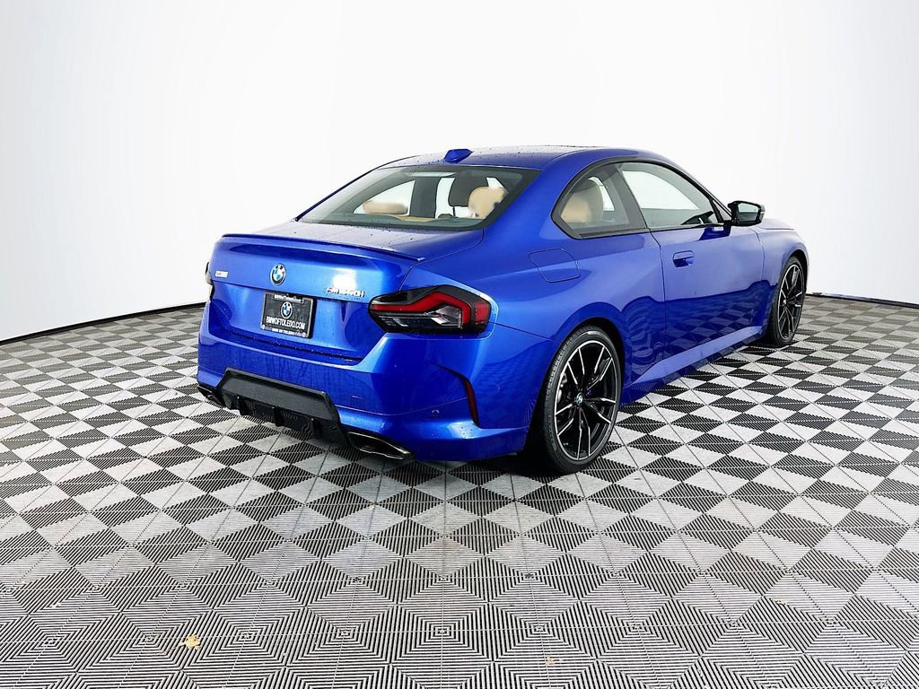 Used 2025 BMW M240i Coupe RWD image 9