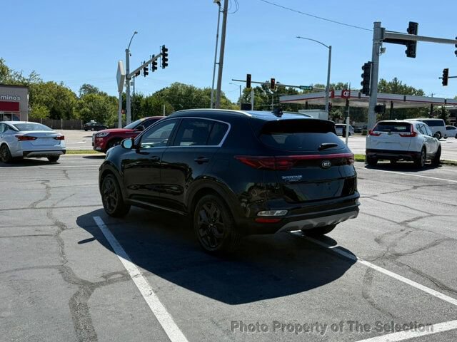 Used 2020 Kia Sportage S image 12