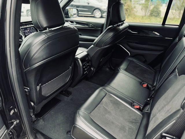 Used 2022 Jeep Grand Cherokee Altitude image 19