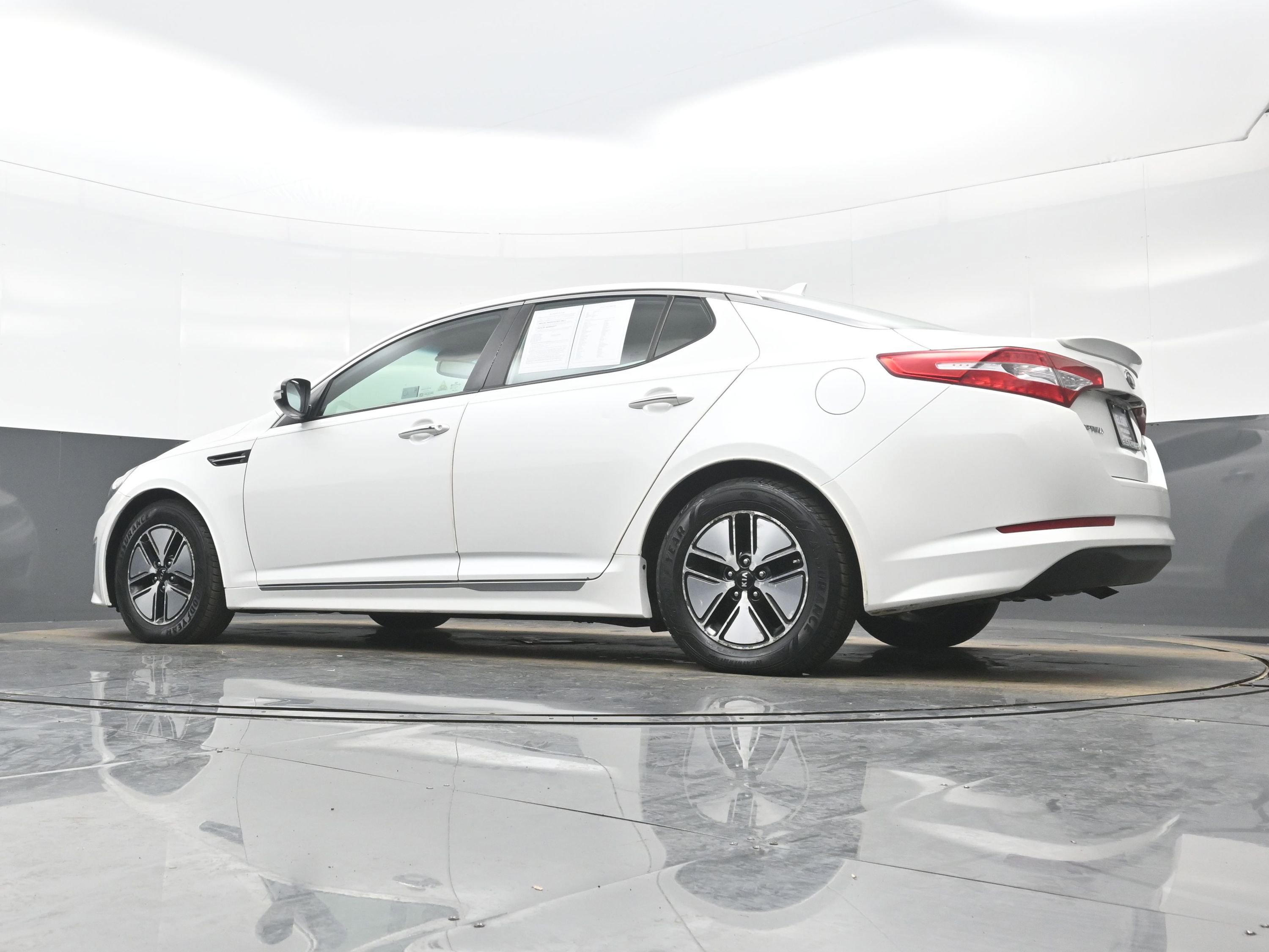Used 2012 Kia Optima Hybrid w/ Hybrid Convenience Pkg image 27