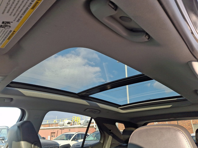 Used 2023 Chevrolet Equinox Premier image 14