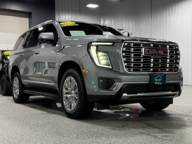 Certified 2025 GMC Yukon Denali AWD/4WD image 4