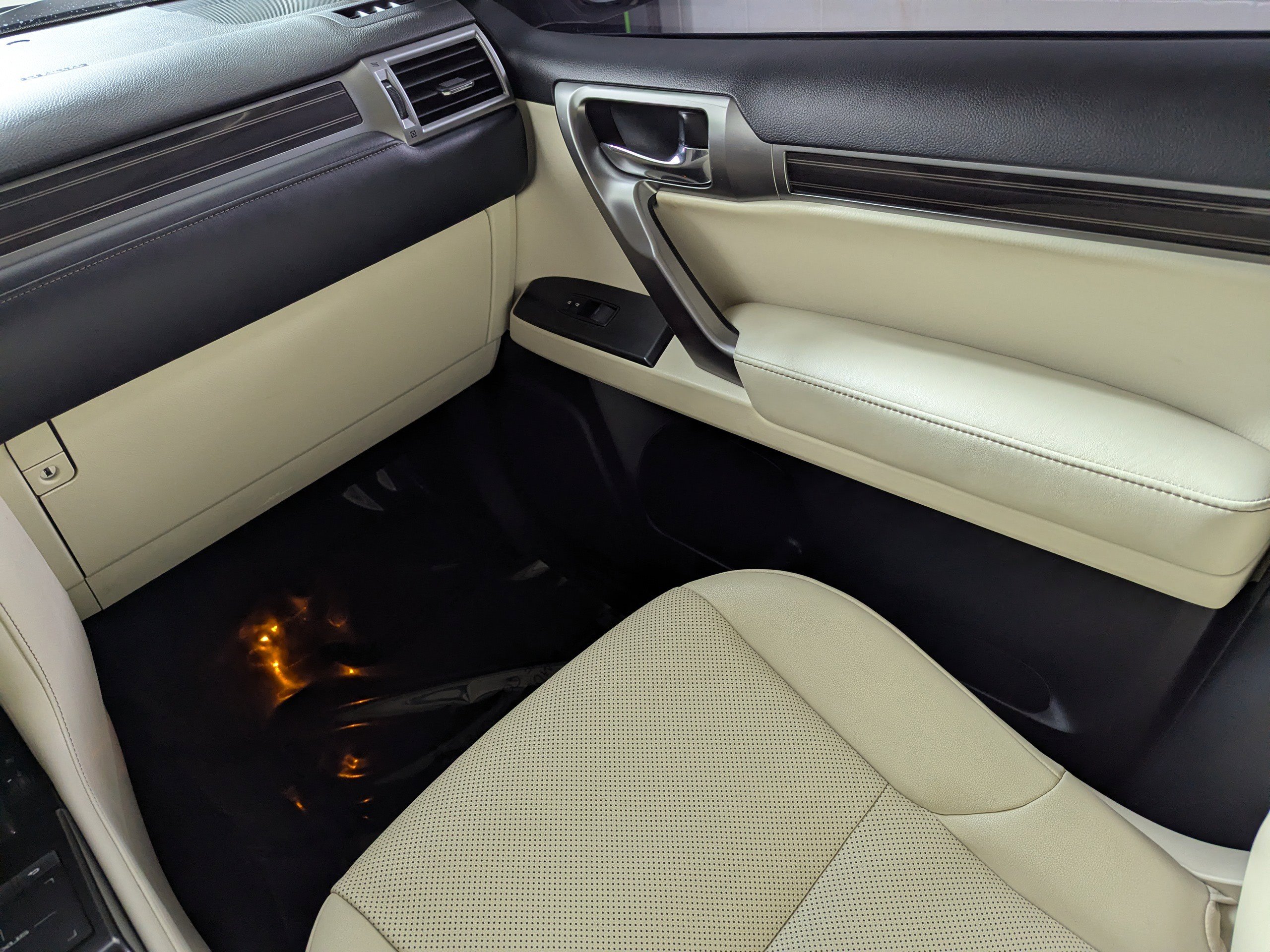 Used 2023 Lexus GX 460 Premium image 11