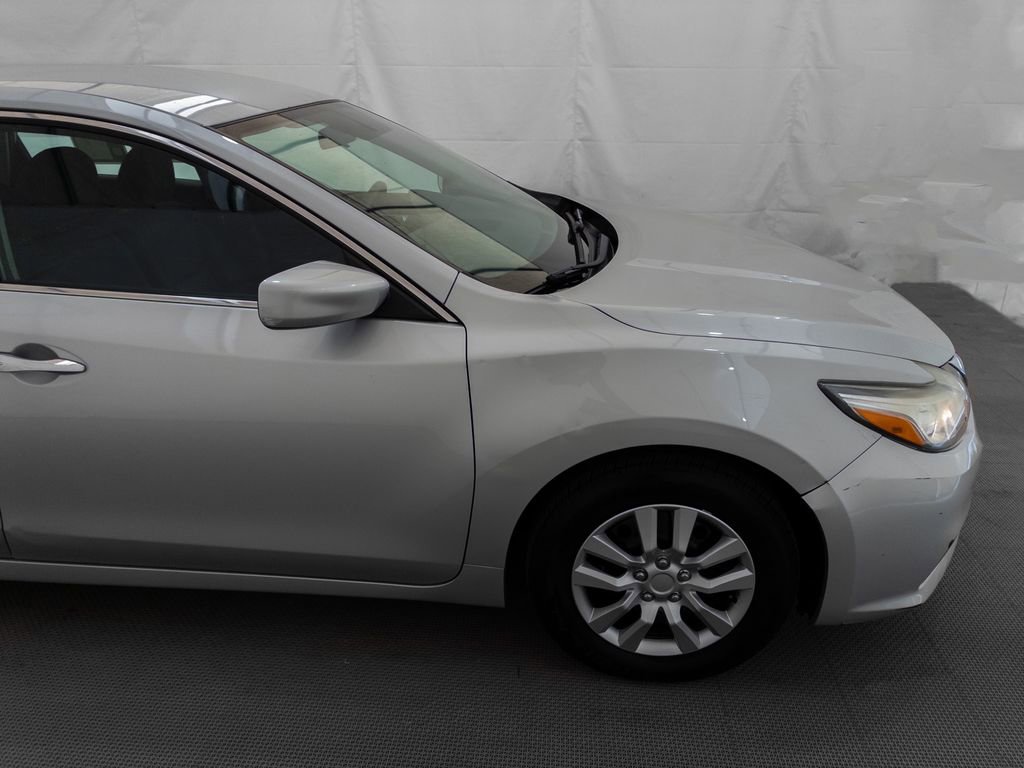 Used 2017 Nissan Altima 2.5 S w/ Power Driver Seat Package image 7