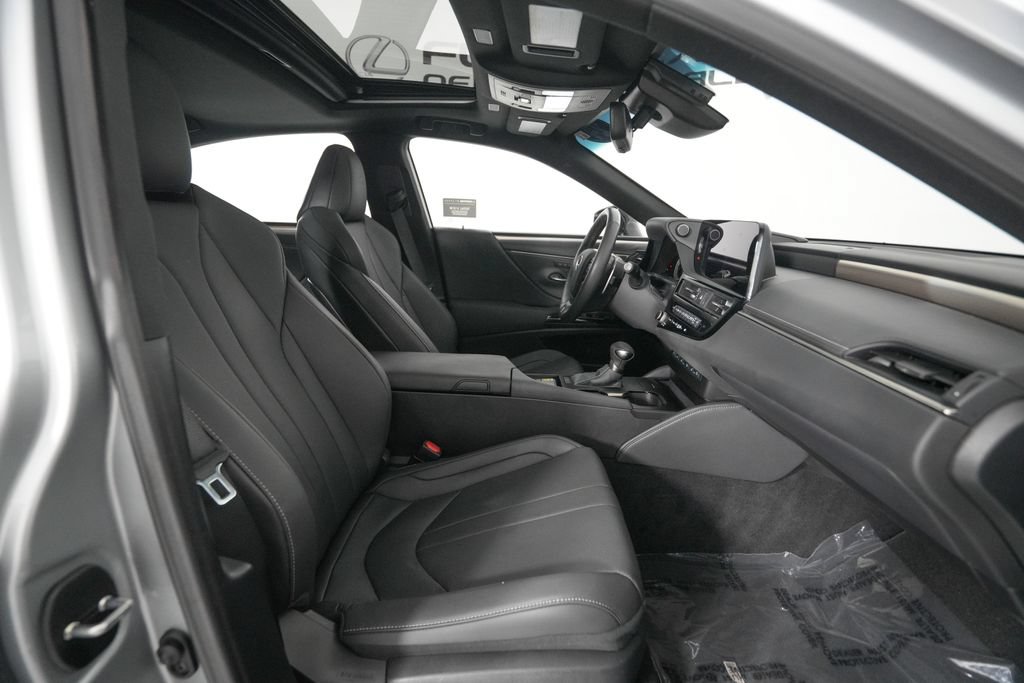 Certified 2024 Lexus ES 350 F Sport w/ Accessory Package (Z2) FWD image 19