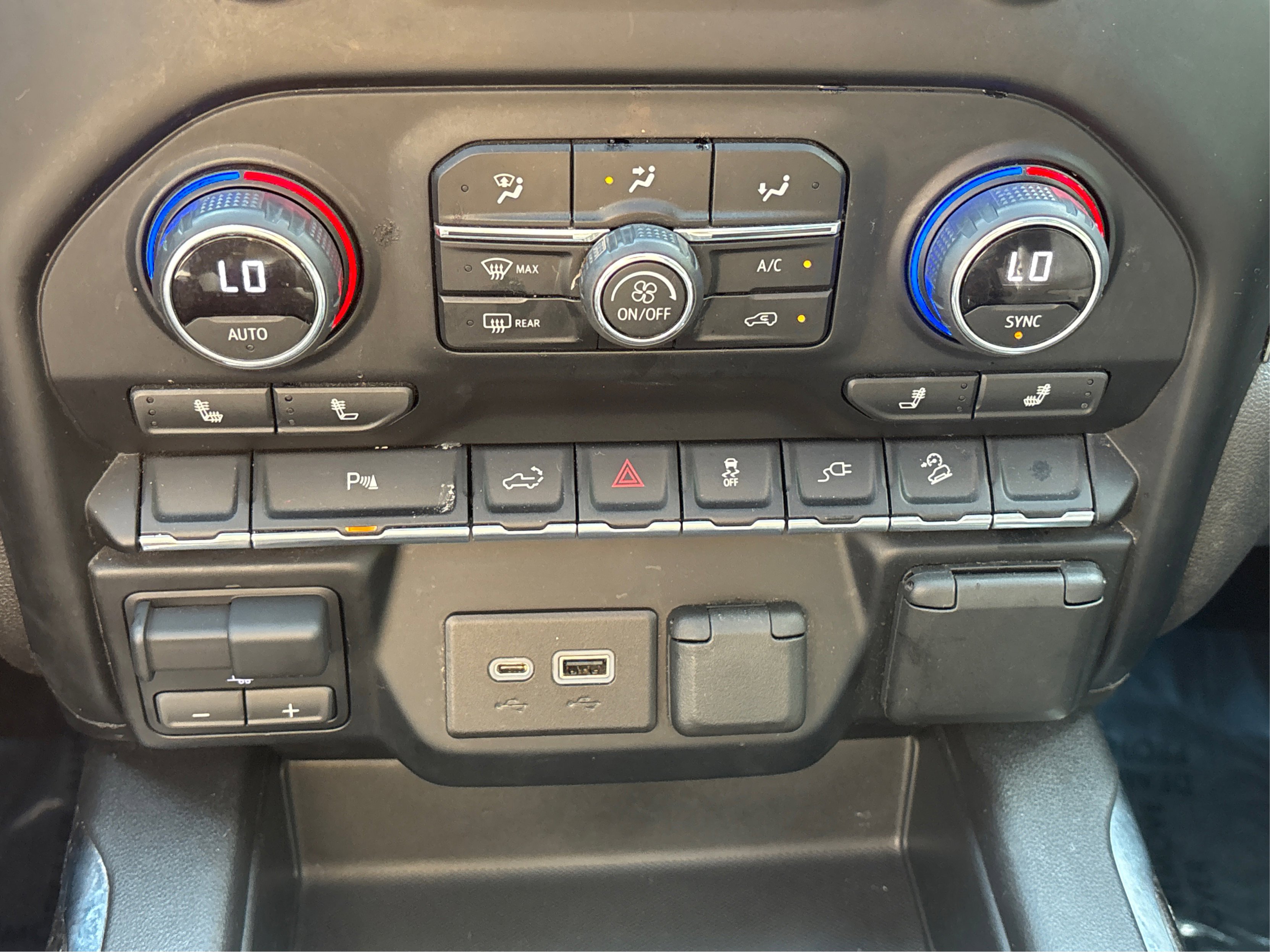 Used 2022 Chevrolet Silverado 1500 LT Trail Boss w/ LT Trail Boss Premium Package image 61