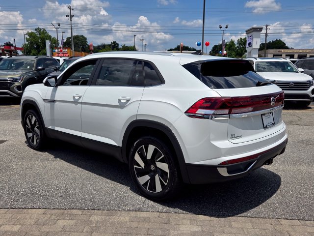 New 2026 Volkswagen Atlas Cross Sport SE FWD image 9