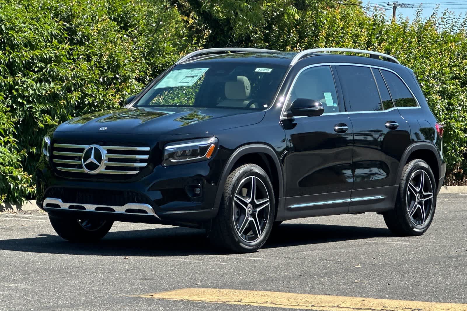 New 2026 Mercedes-Benz GLB 250 image 7