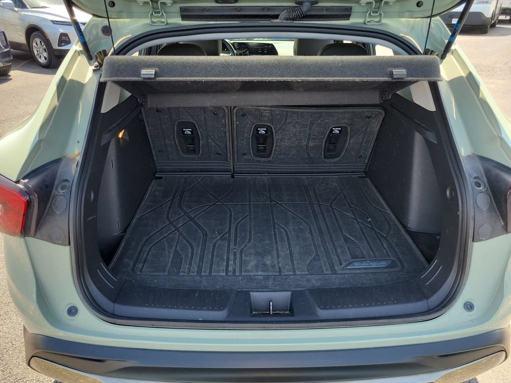 Used 2024 Chevrolet Trax ACTIV w/ Sunroof Package FWD image 25