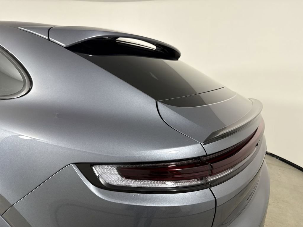 New 2026 Porsche Cayenne image 17