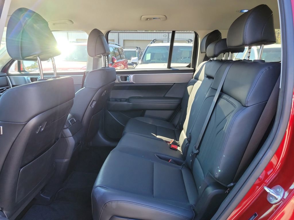 Used 2025 Hyundai Santa Fe SEL image 13