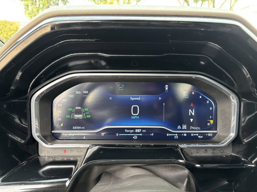 Used 2024 Chevrolet Silverado 2500 LTZ w/ LTZ Convenience Package image 12