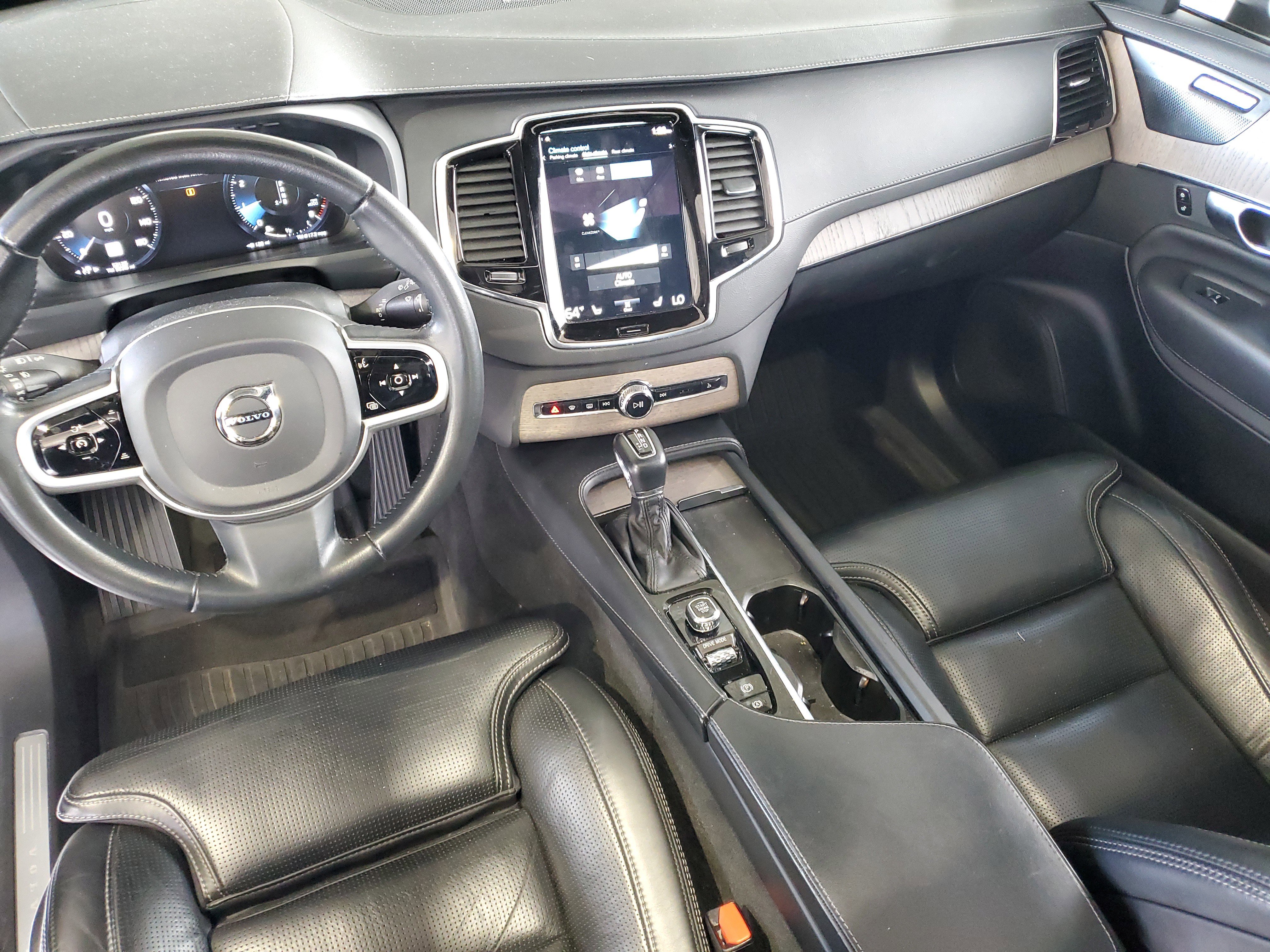 Used 2021 Volvo XC90 T6 Inscription w/ Protection Package AWD/4WD image 12