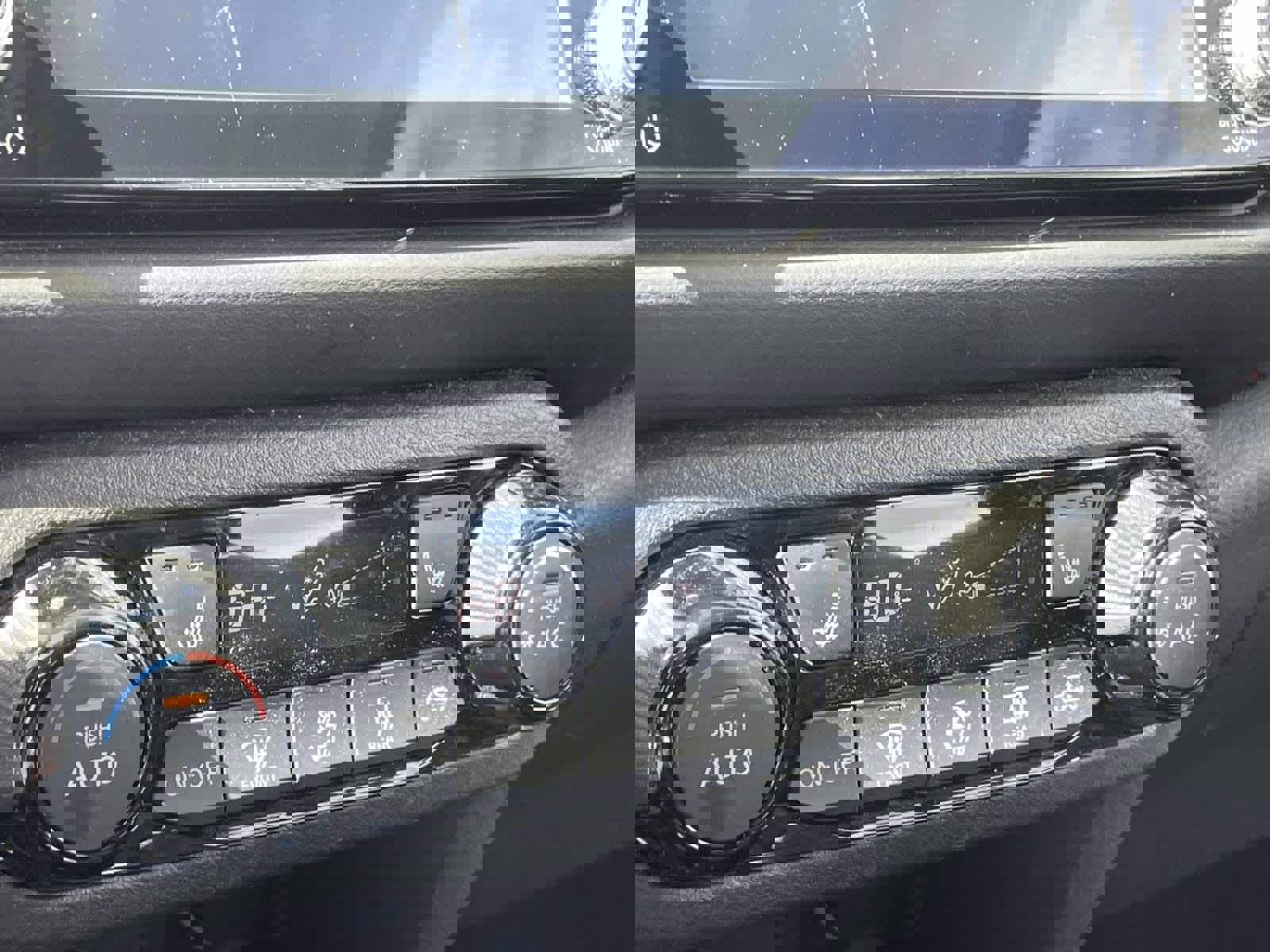 Used 2021 Nissan Kicks SR w/ SR Premium Package image 21