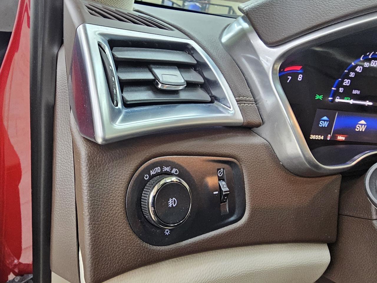 Used 2015 Cadillac SRX Premium w/ Driver Assist Package image 38