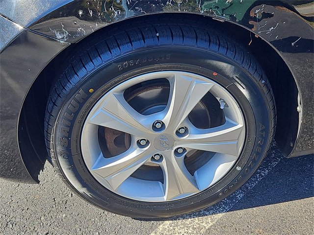 Used 2016 Hyundai Elantra Value Edition image 7