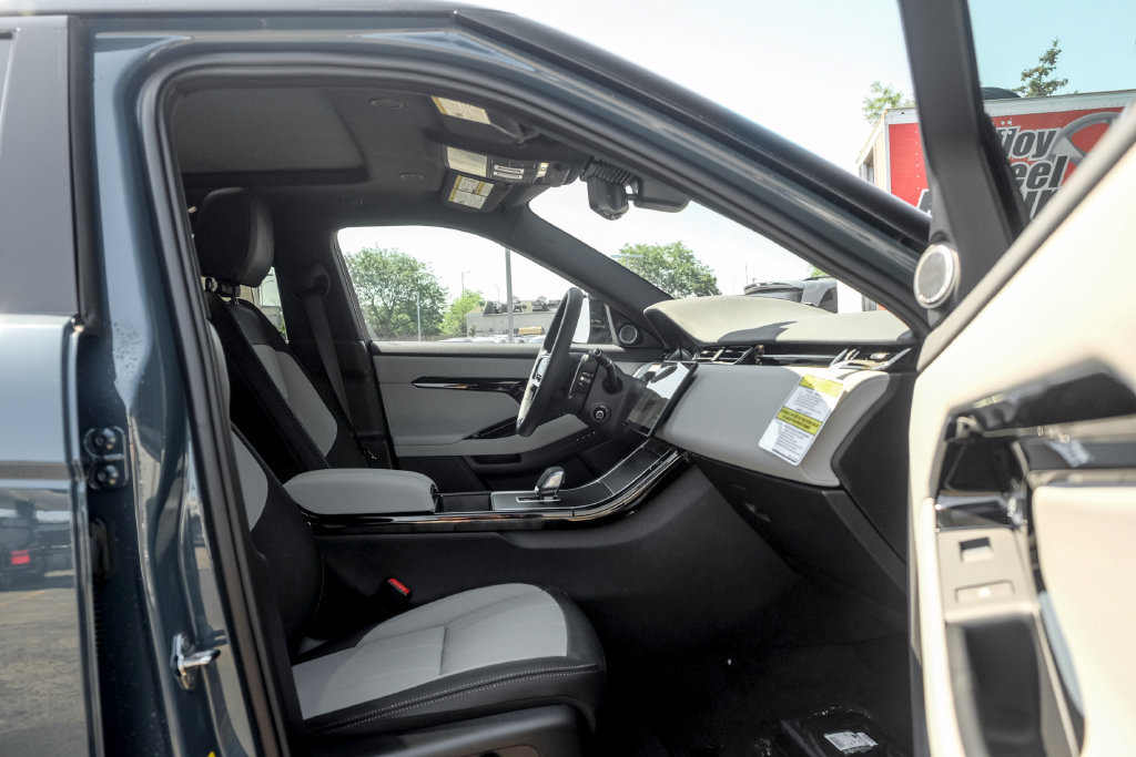 New 2026 Land Rover Range Rover Evoque Hoxton AWD/4WD image 22