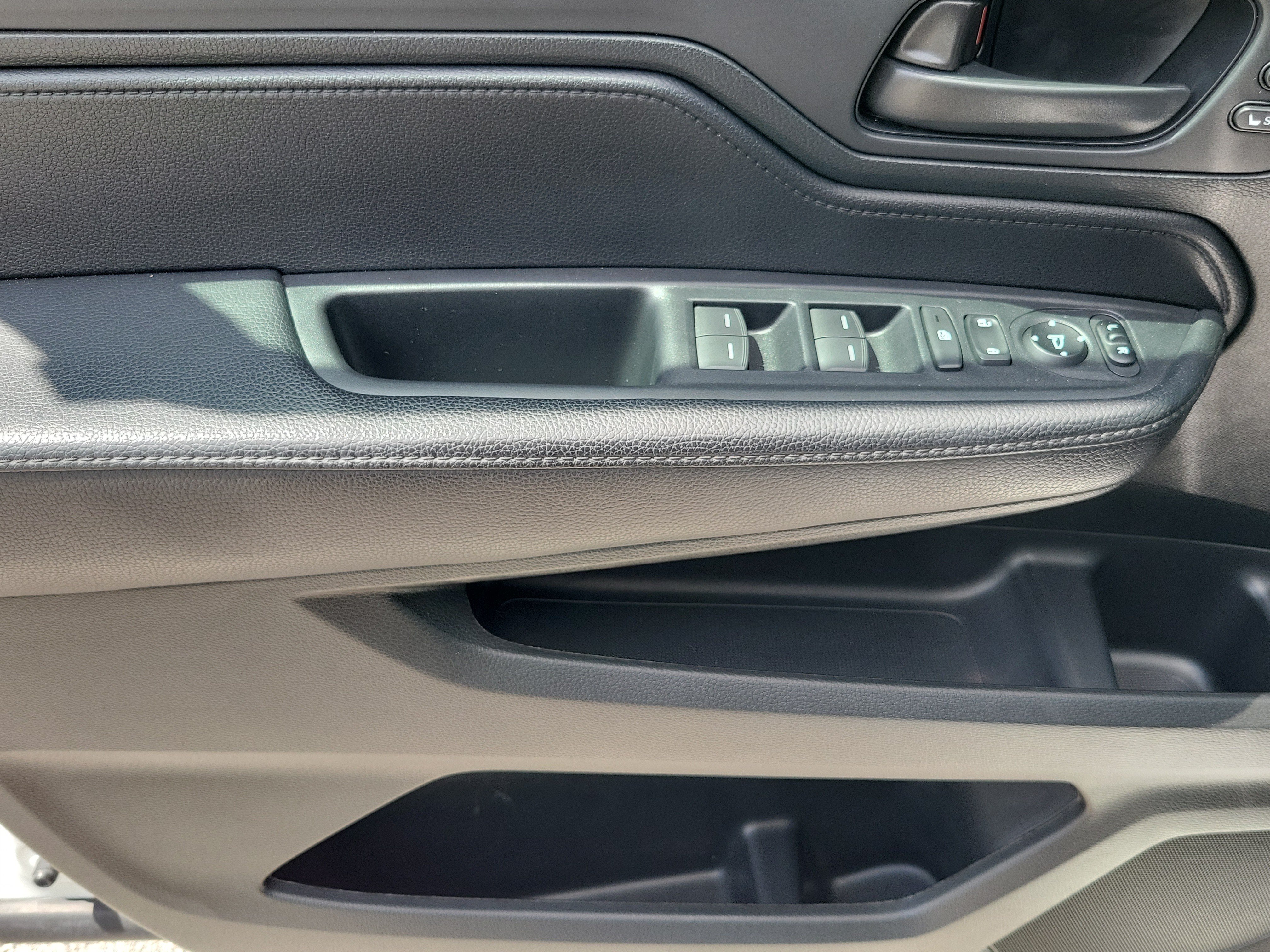 Certified 2023 Honda Odyssey Sport image 19