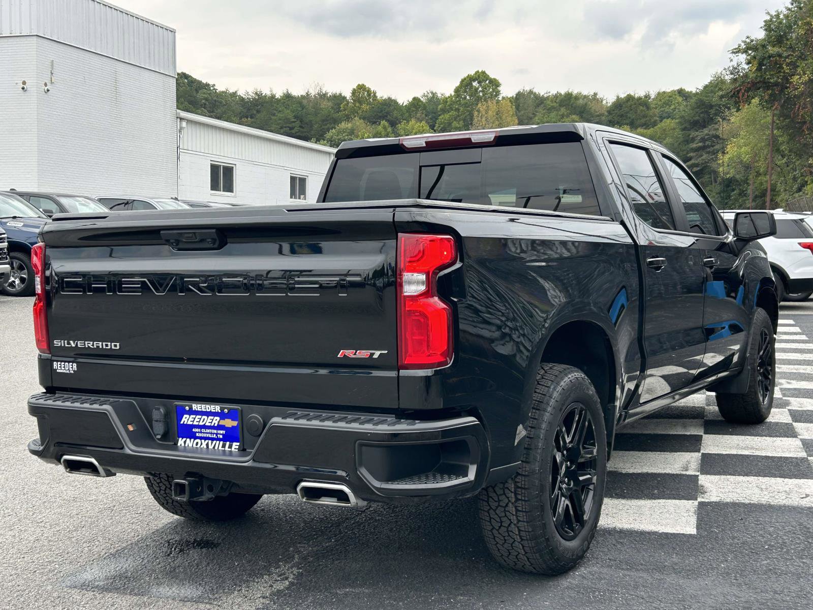 Used 2024 Chevrolet Silverado 1500 RST image 3