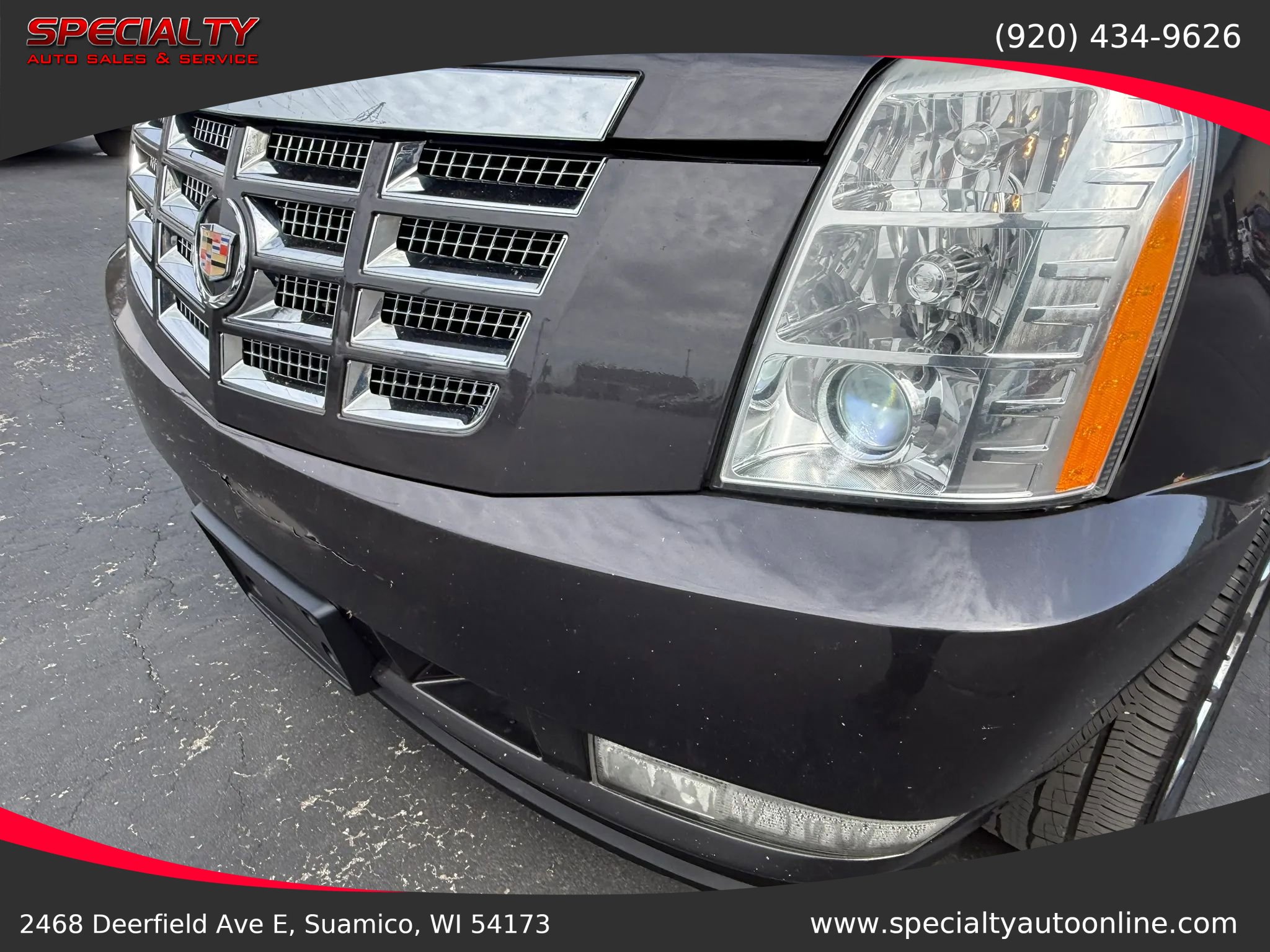 Used 2011 Cadillac Escalade AWD w/ Touring Package image 10