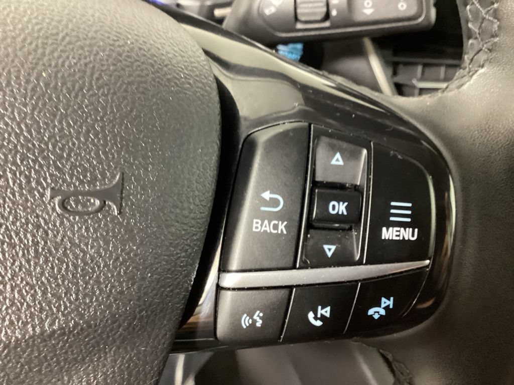 Used 2022 Ford Escape SEL w/ Technology Package AWD/4WD image 21