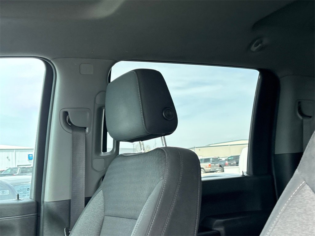 Used 2022 Chevrolet Silverado 2500 LT w/ Convenience Package image 12