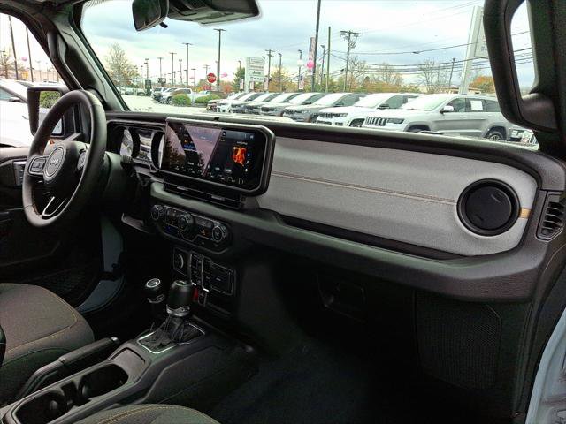 Certified 2024 Jeep Wrangler Unlimited AWD/4WD image 11