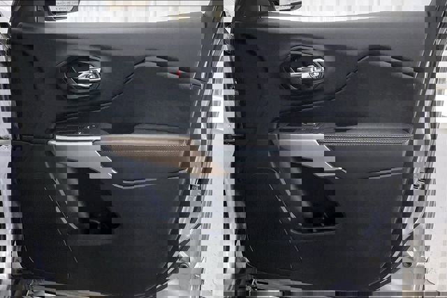 Used 2017 Jeep Cherokee Limited w/ Luxury Group image 22