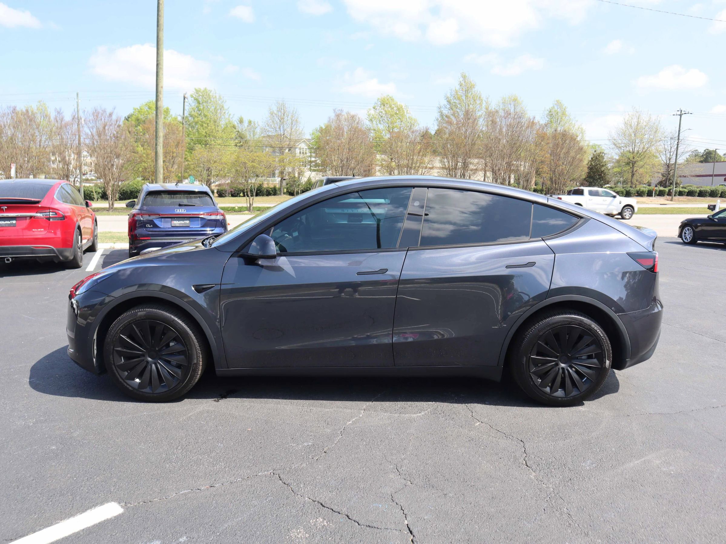 Used 2024 Tesla Model Y Long Range image 7