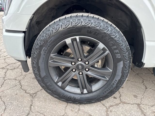 Used 2023 Ford F150 Lariat w/ Equipment Group 502A High image 20