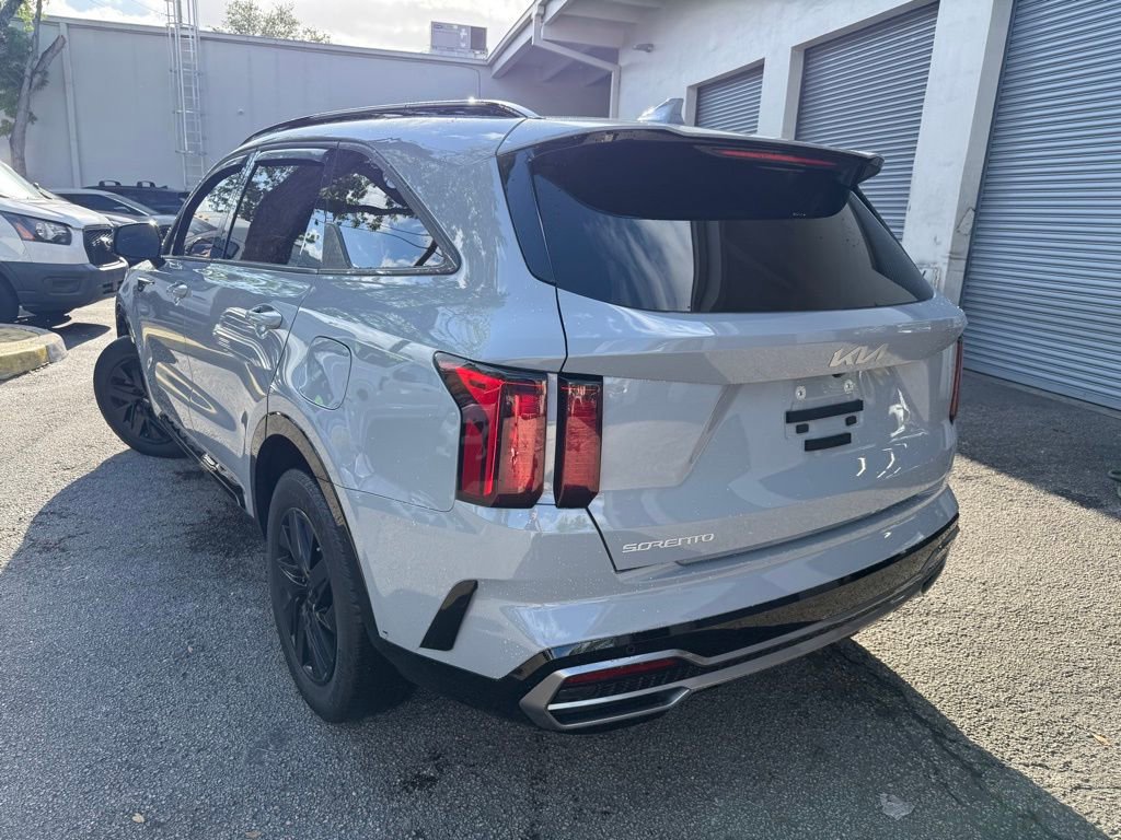 Used 2023 Kia Sorento EX w/ Panoramic Sunroof Package image 10