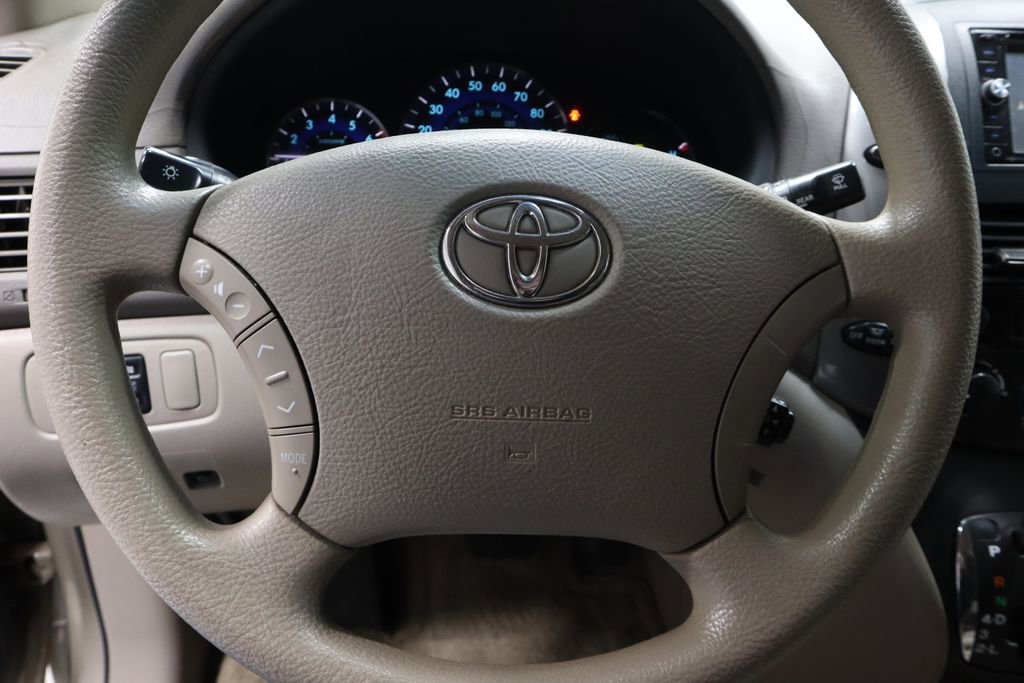 Used 2006 Toyota Sienna LE image 31