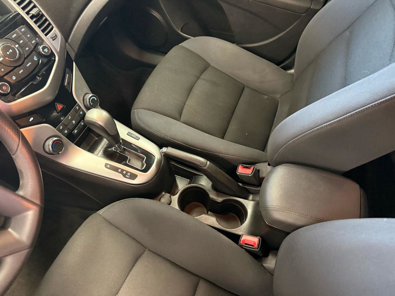 Used 2015 Chevrolet Cruze LT FWD image 15