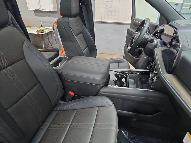 New 2026 Chevrolet Suburban High Country AWD/4WD image 11