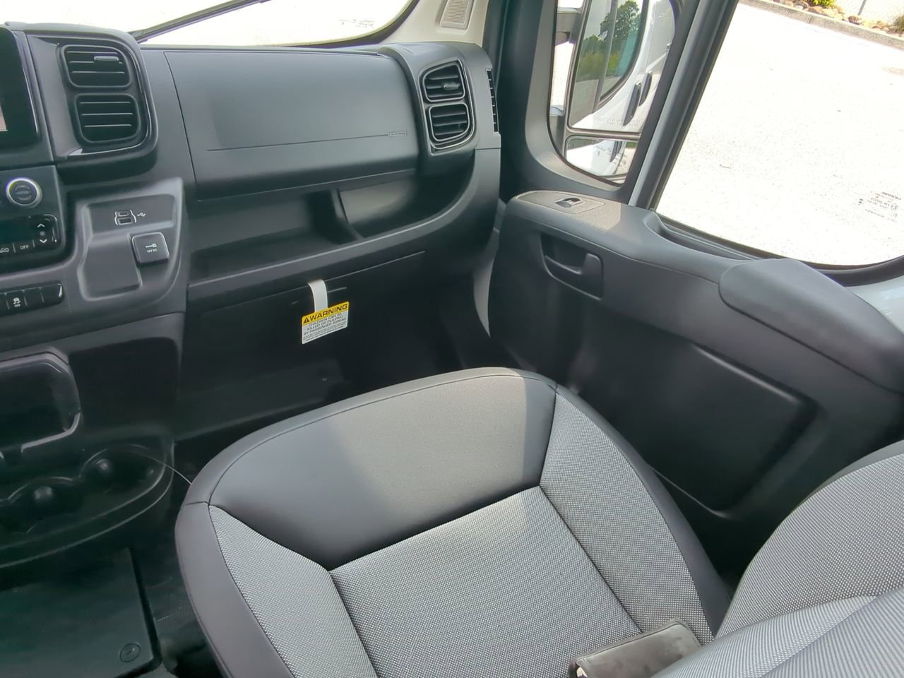 New 2026 RAM ProMaster 1500 w/ Storage Group FWD image 14