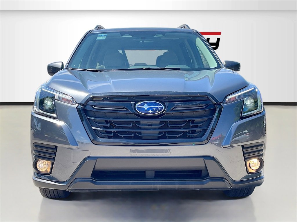 Used 2024 Subaru Forester Premium image 2