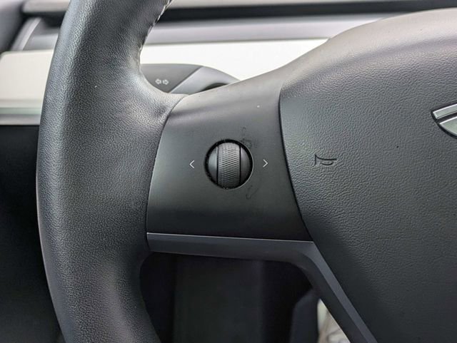 Used 2019 Tesla Model 3 image 27