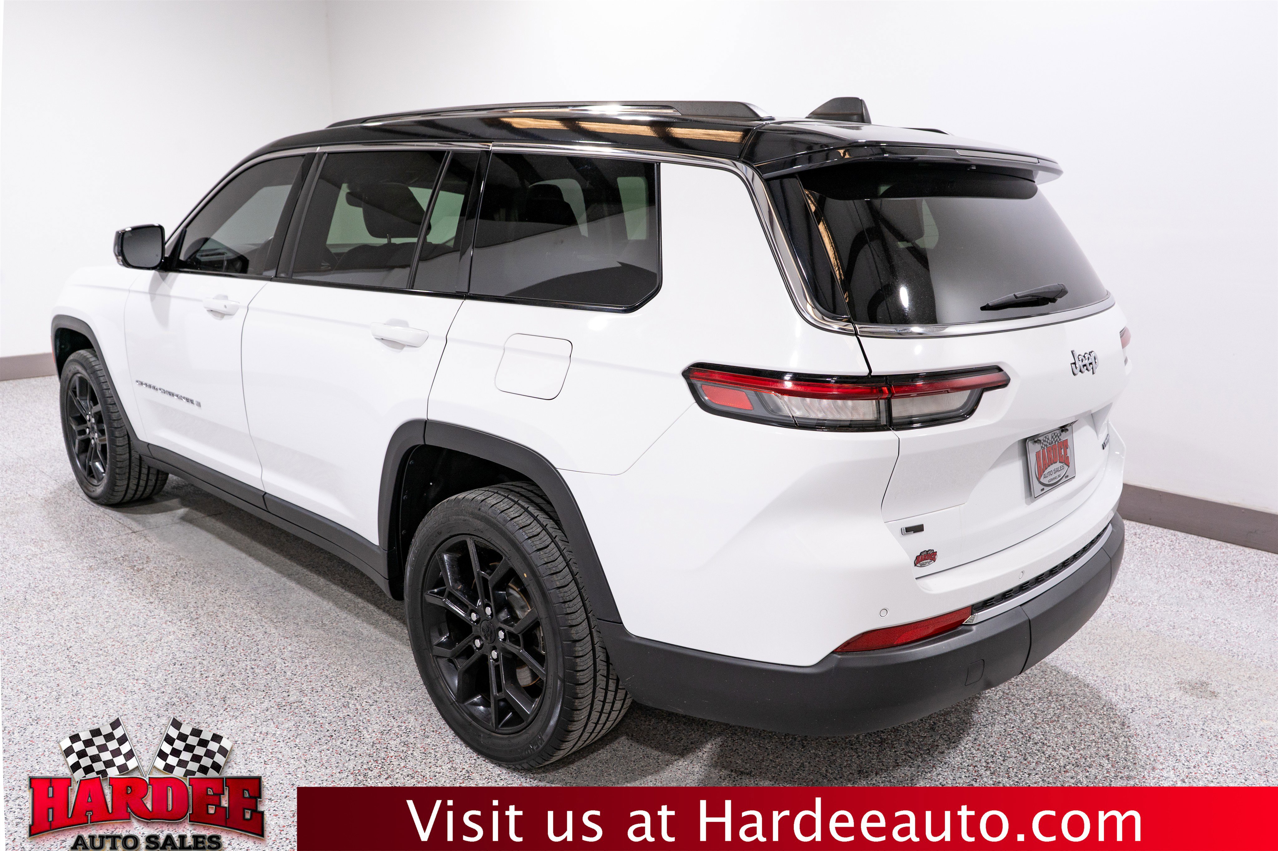 Used 2021 Jeep Grand Cherokee L Limited RWD image 3