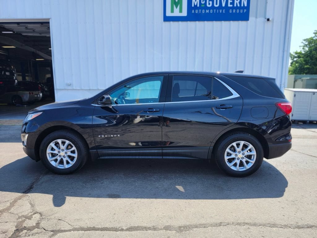 Used 2020 Chevrolet Equinox LT w/ Driver Convenience Package AWD/4WD image 2