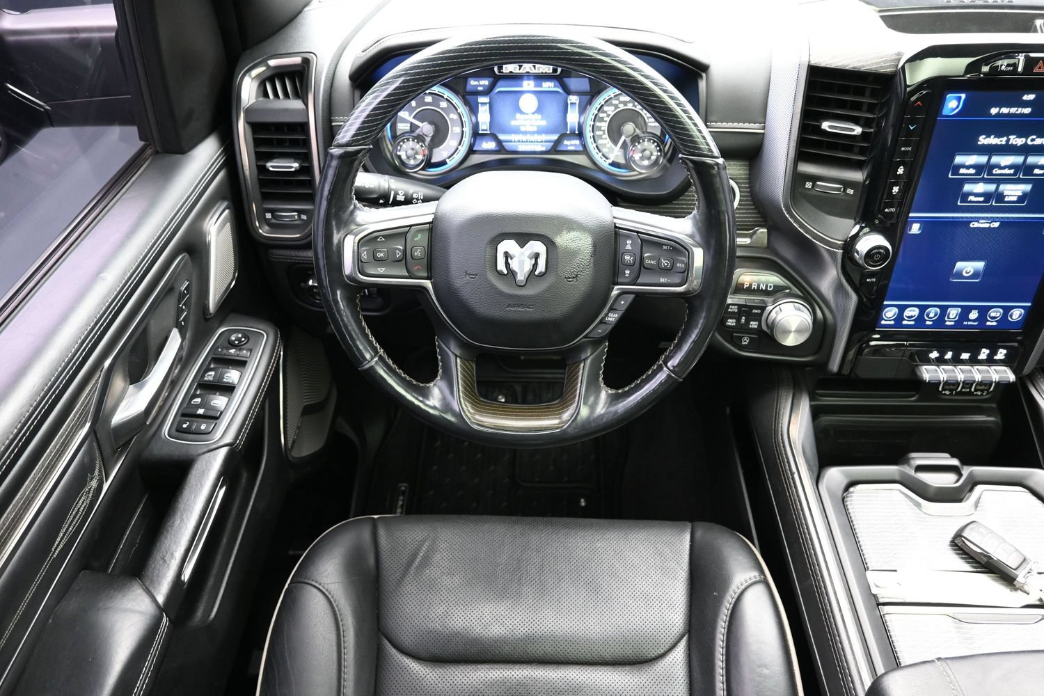 Used 2020 RAM 1500 Limited w/ Black Appearance Package AWD/4WD image 26