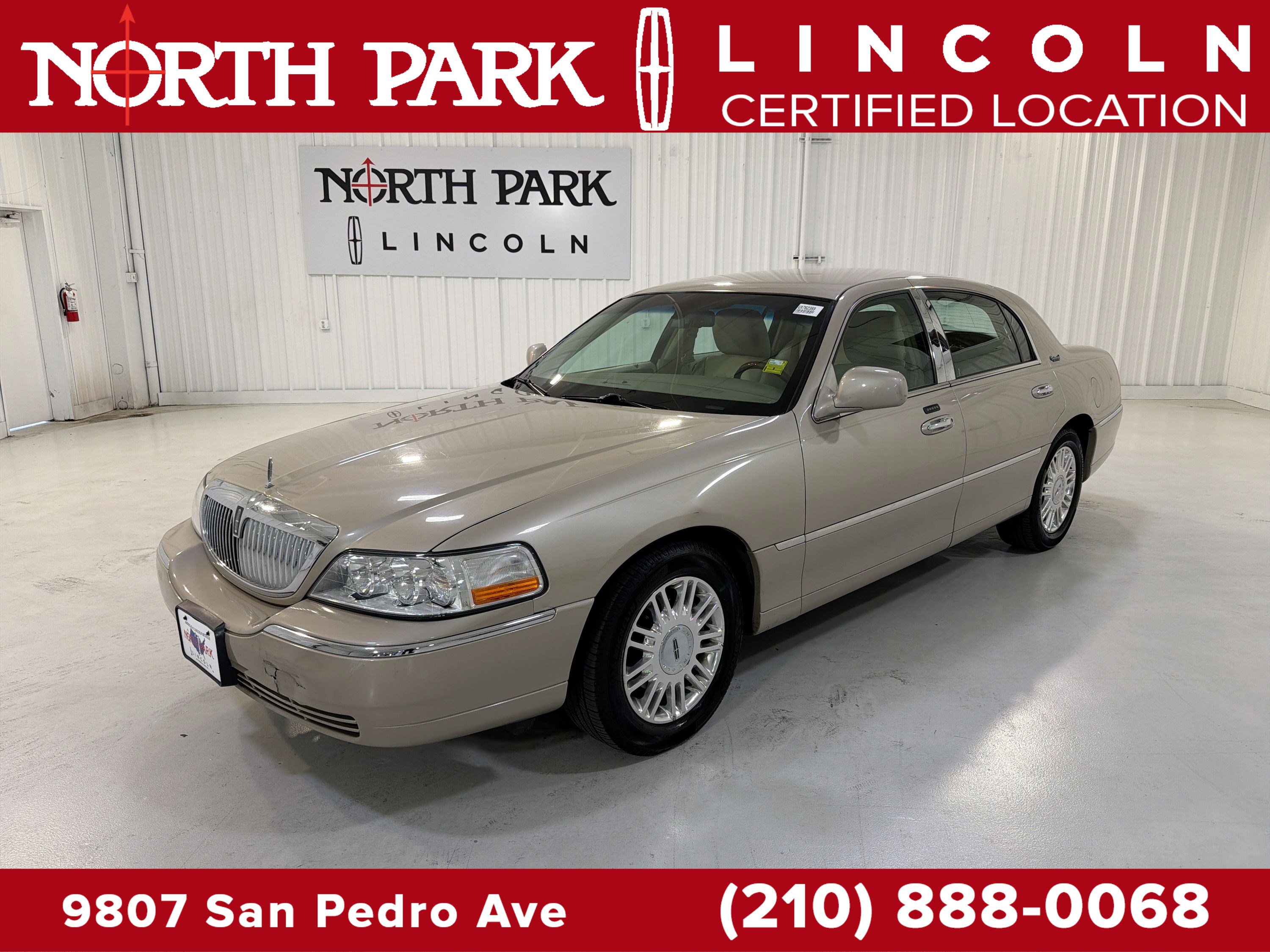 Used 2011 Lincoln Town Car Signature Limited w/ Continental Edition Pkg