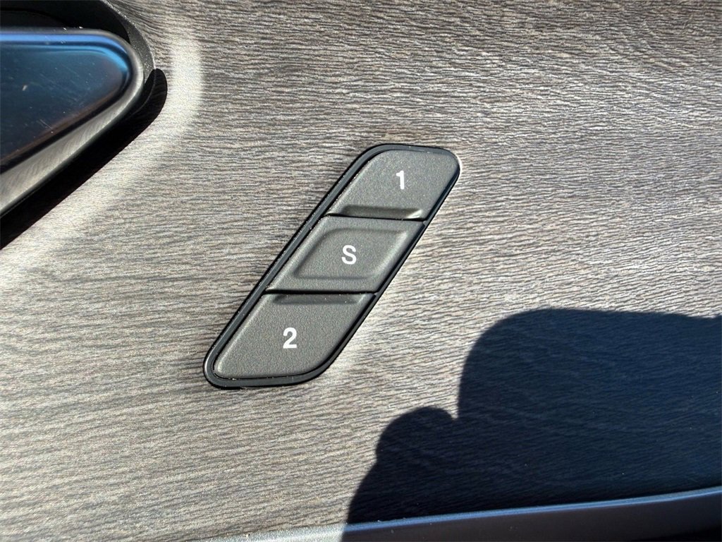 Used 2024 Jeep Grand Cherokee Limited 4xe w/ Luxury Tech Group II image 40