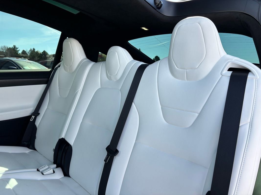 Used 2017 Tesla Model X 75D image 13