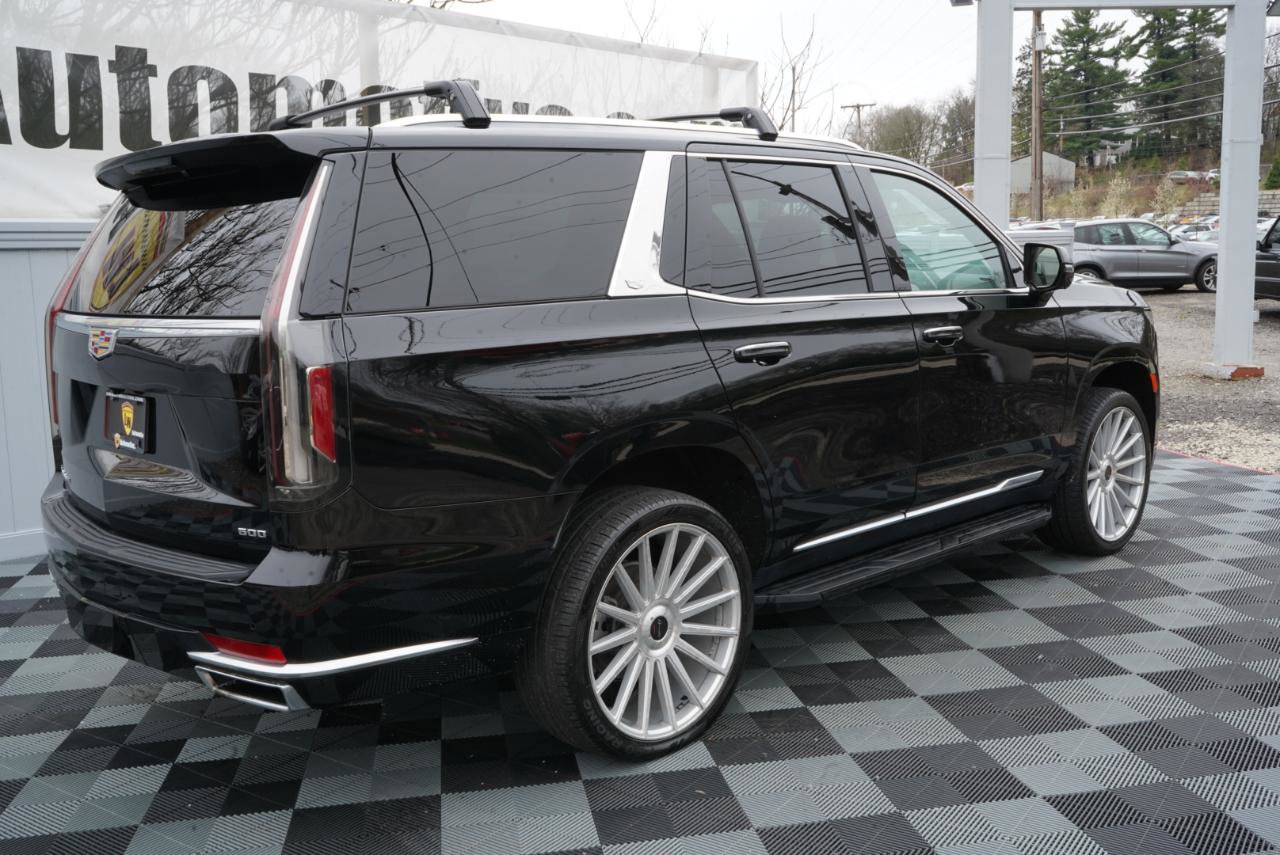 Used 2022 Cadillac Escalade Luxury image 5