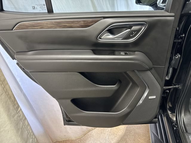 Certified 2022 Chevrolet Tahoe LT w/ Luxury Package AWD/4WD image 27