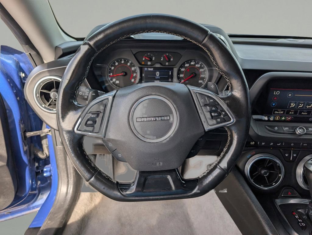 Used 2020 Chevrolet Camaro LT w/ Technology Package RWD image 20