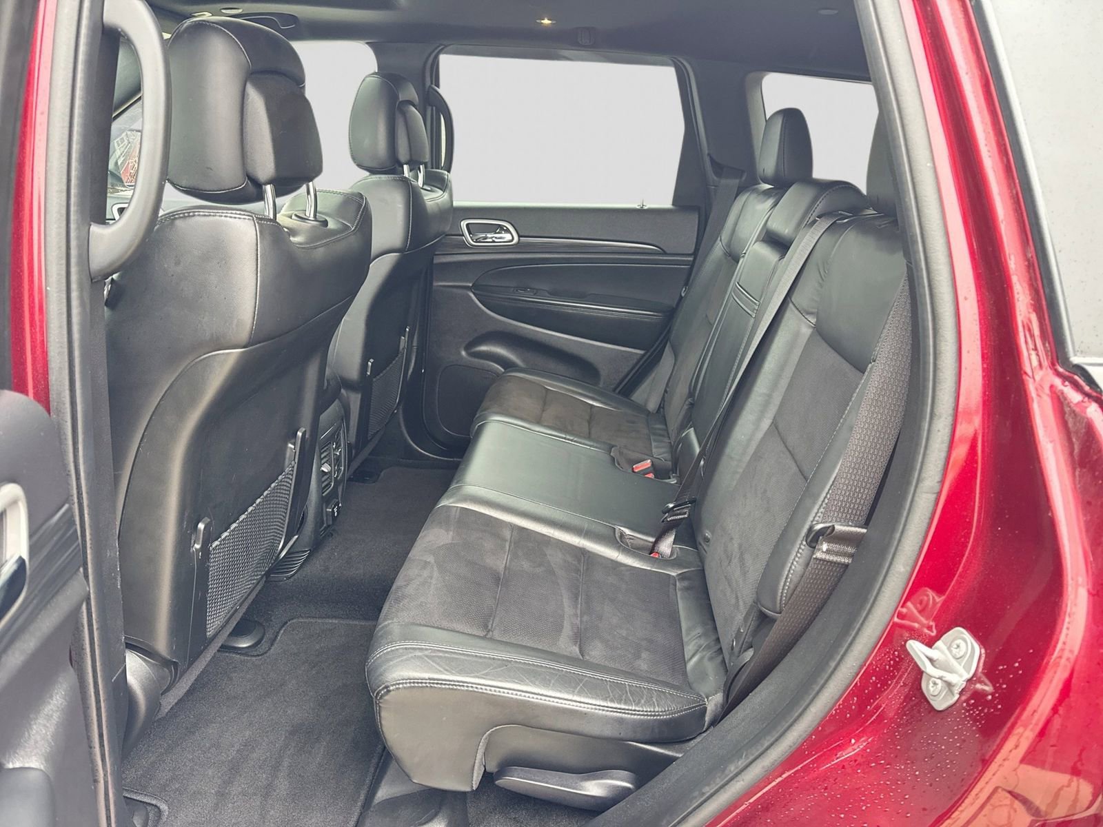 Used 2022 Jeep Grand Cherokee Altitude AWD/4WD image 5